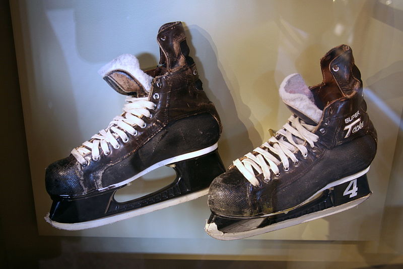 Bobby Orr Signed First Million Dollar Contract in NFL History